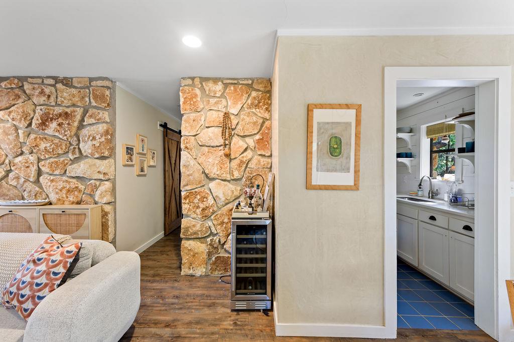 202 Leveritts Loop, Wimberley, TX 78676