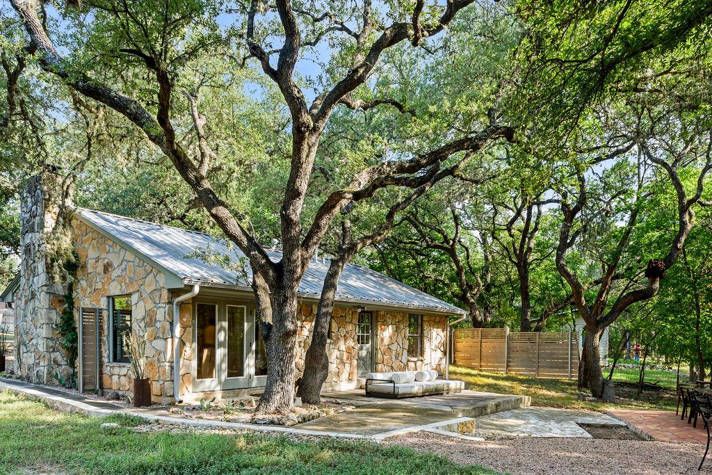 202 Leveritts Loop, Wimberley, TX 78676