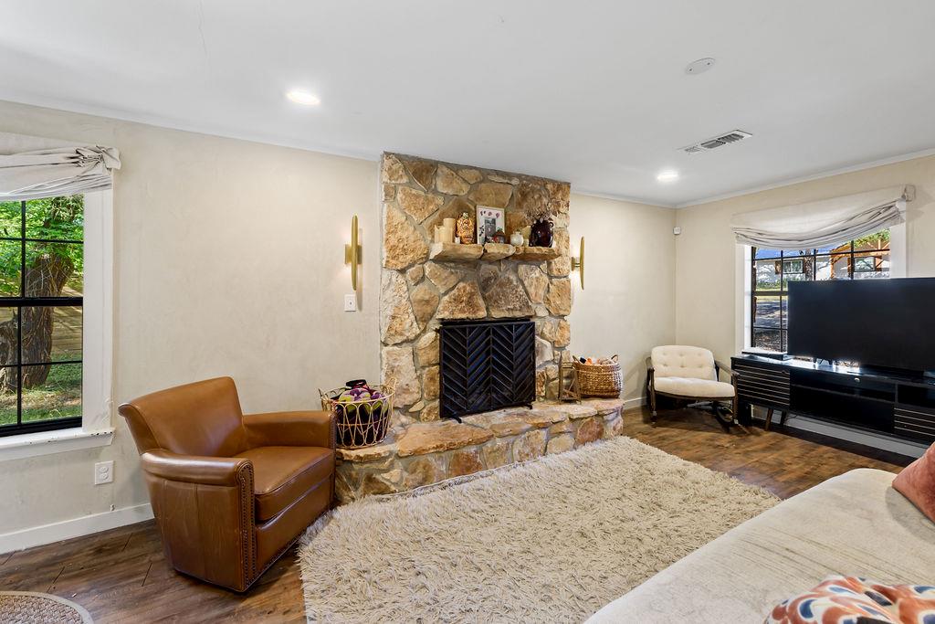 202 Leveritts Loop, Wimberley, TX 78676