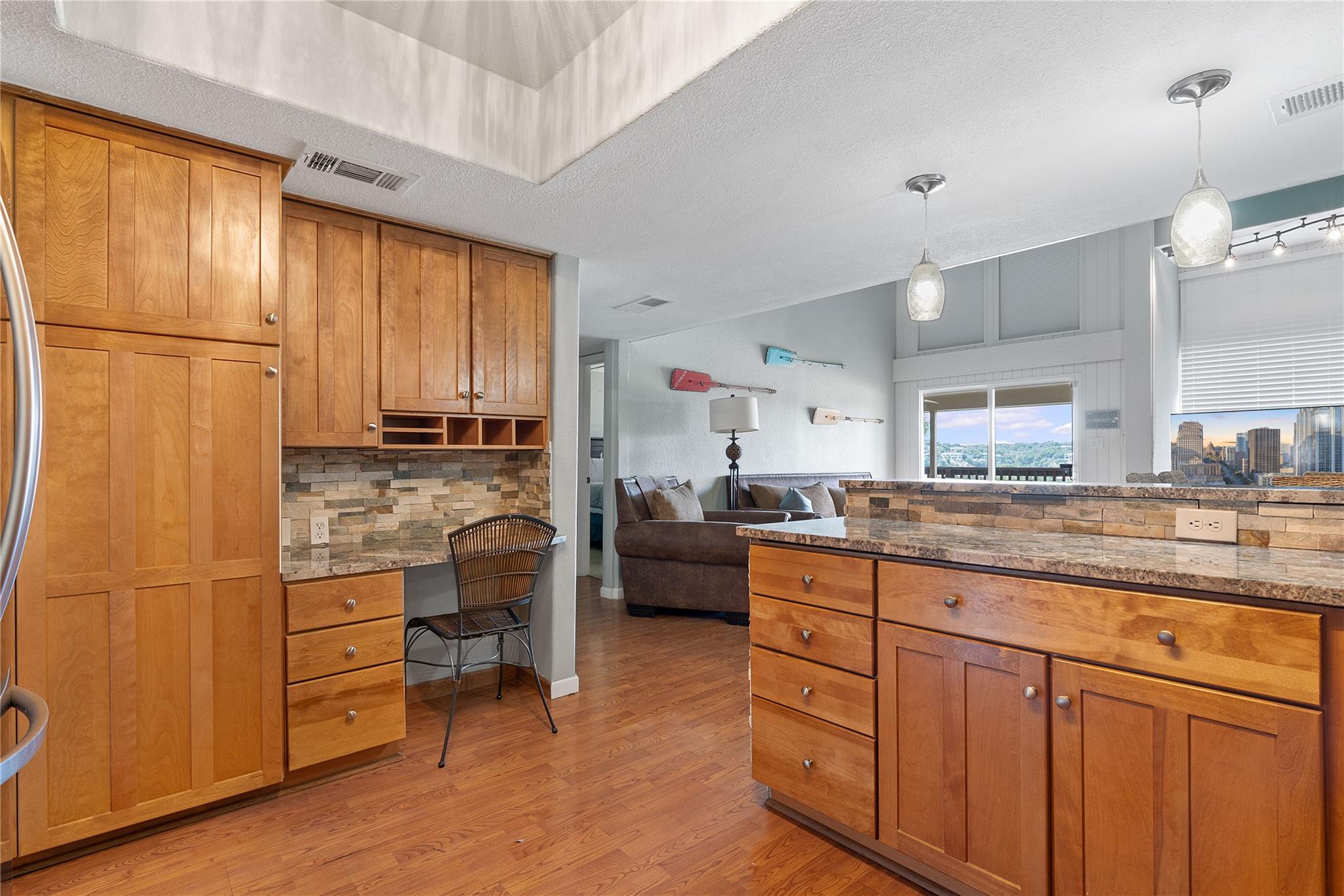 287 Venture Blvd, Point Venture, TX 78645