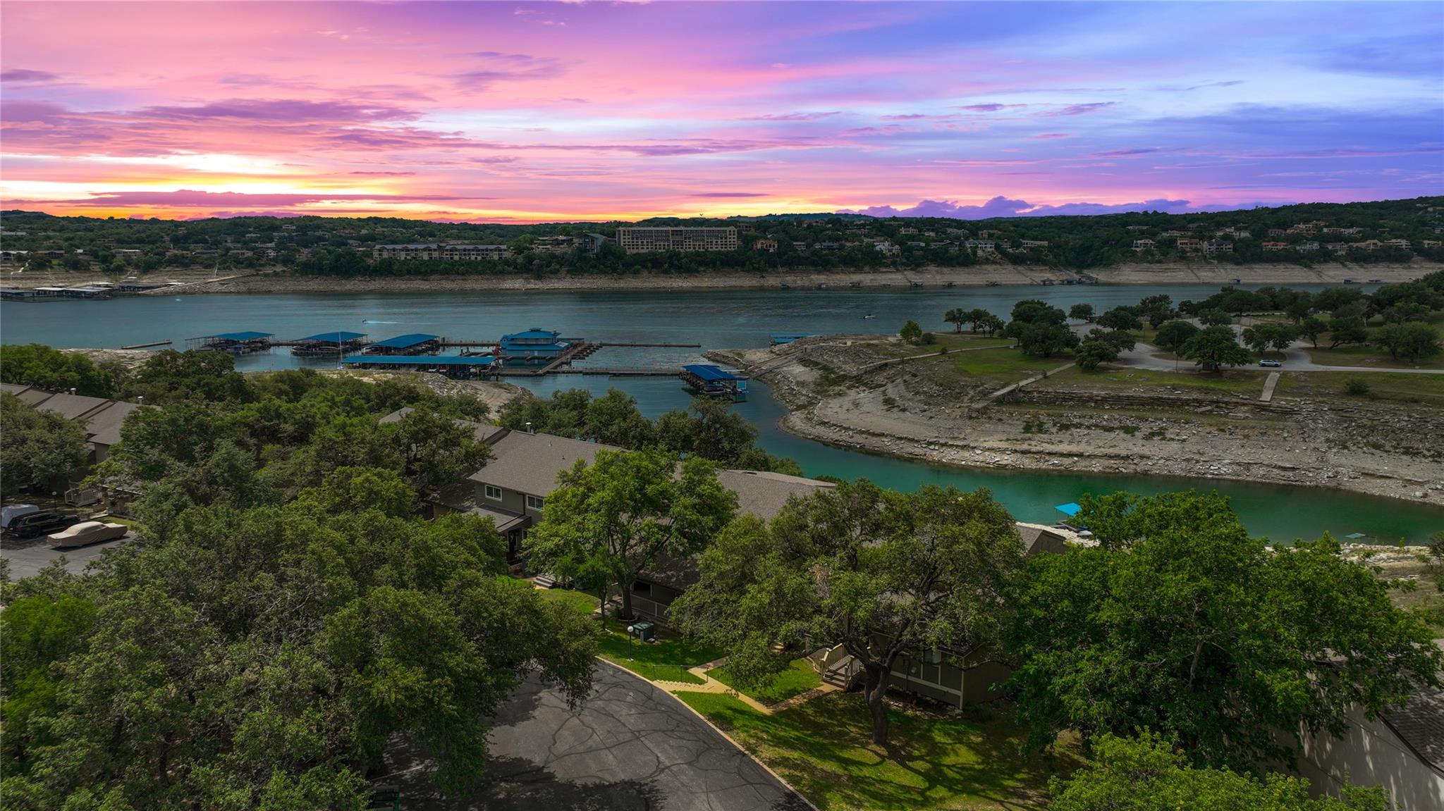 287 Venture Blvd, Point Venture, TX 78645