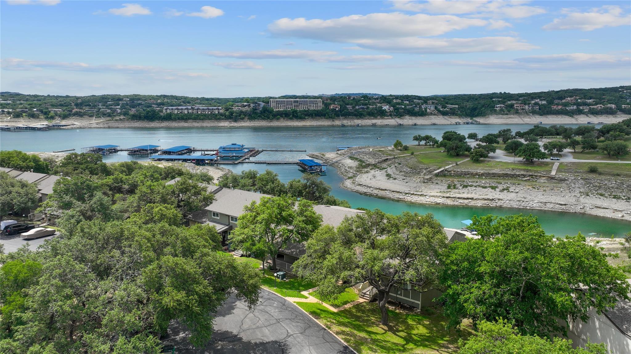 287 Venture Blvd, Point Venture, TX 78645