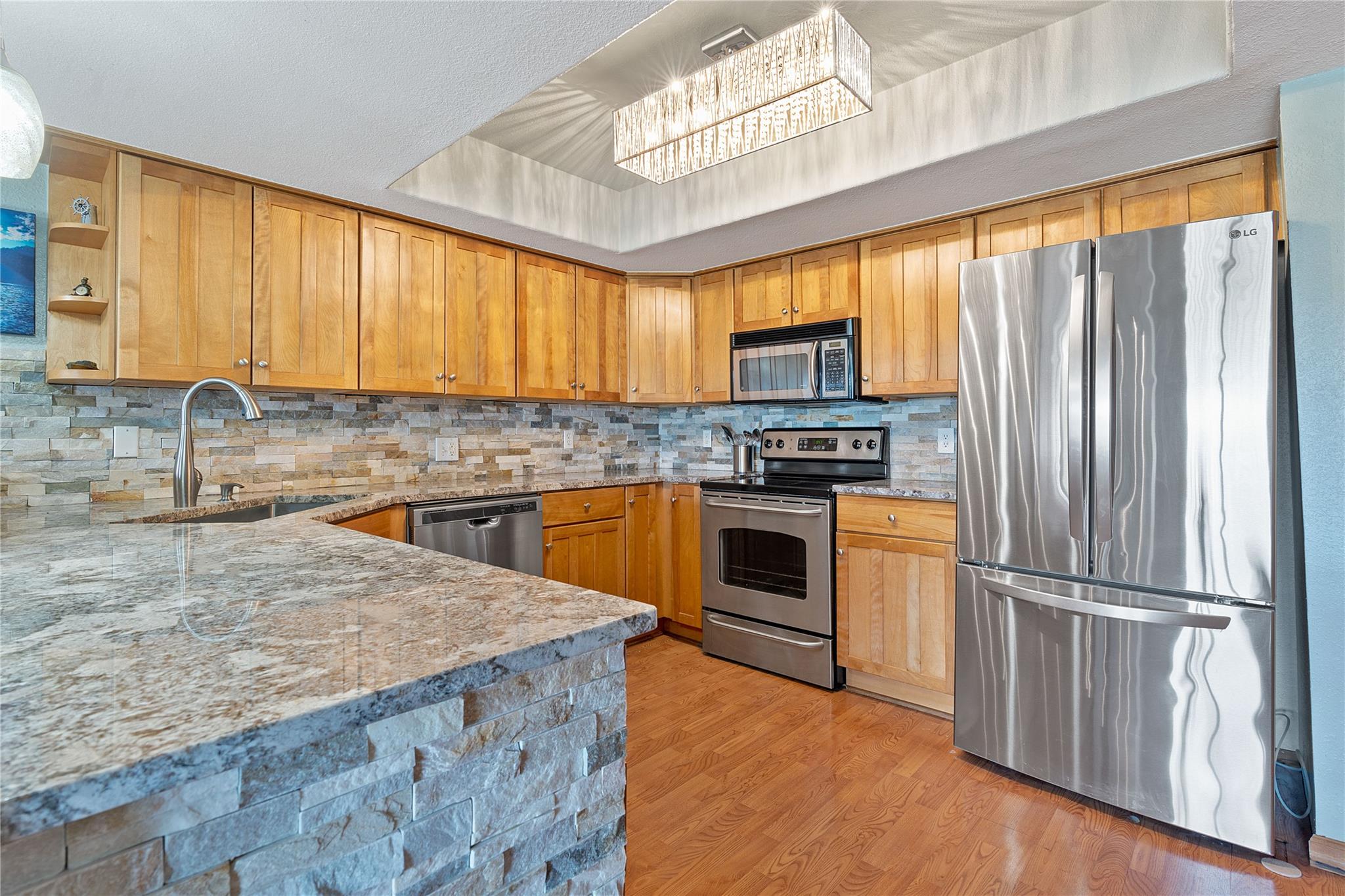 287 Venture Blvd, Point Venture, TX 78645