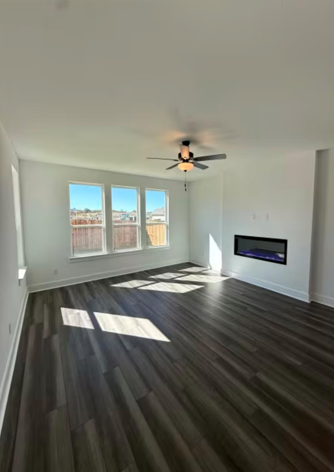 161 Capernaum Ct, Kyle, TX 78640