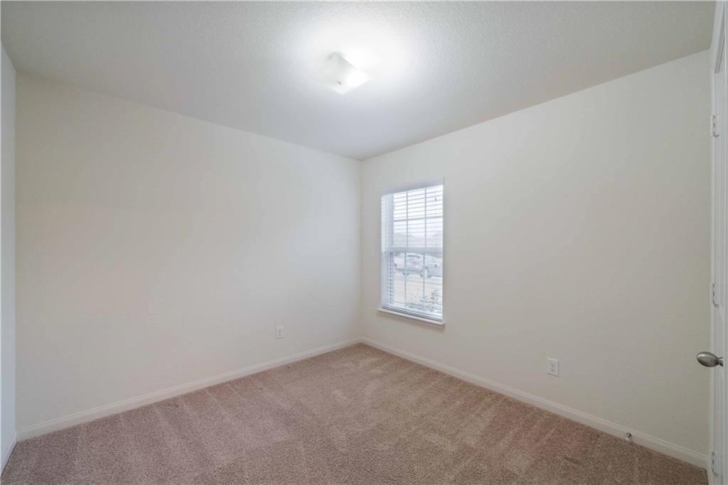 112 Millers Loop, Jarrell, TX 76537