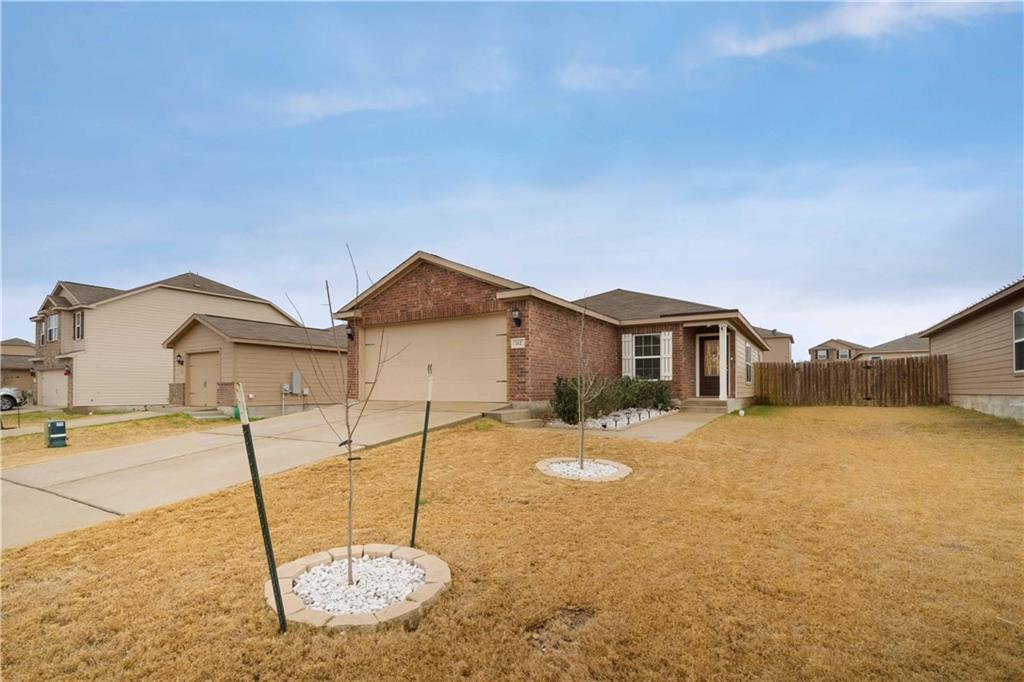 112 Millers Loop, Jarrell, TX 76537