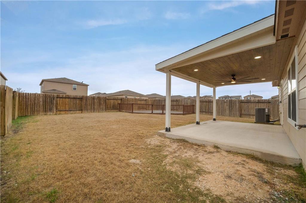 112 Millers Loop, Jarrell, TX 76537