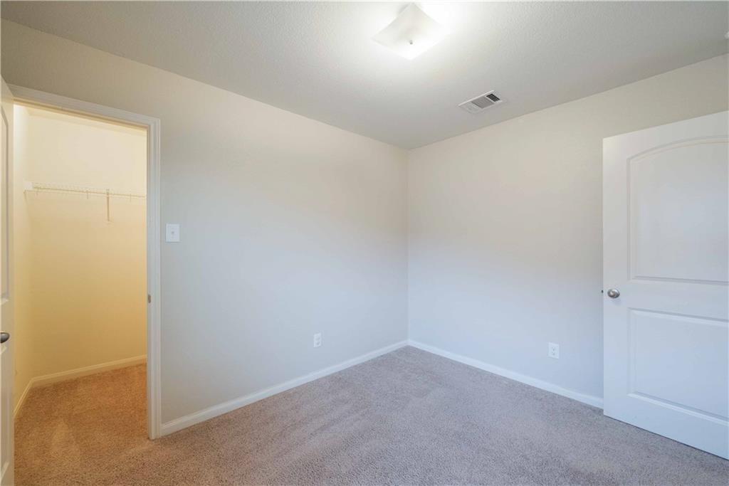 112 Millers Loop, Jarrell, TX 76537