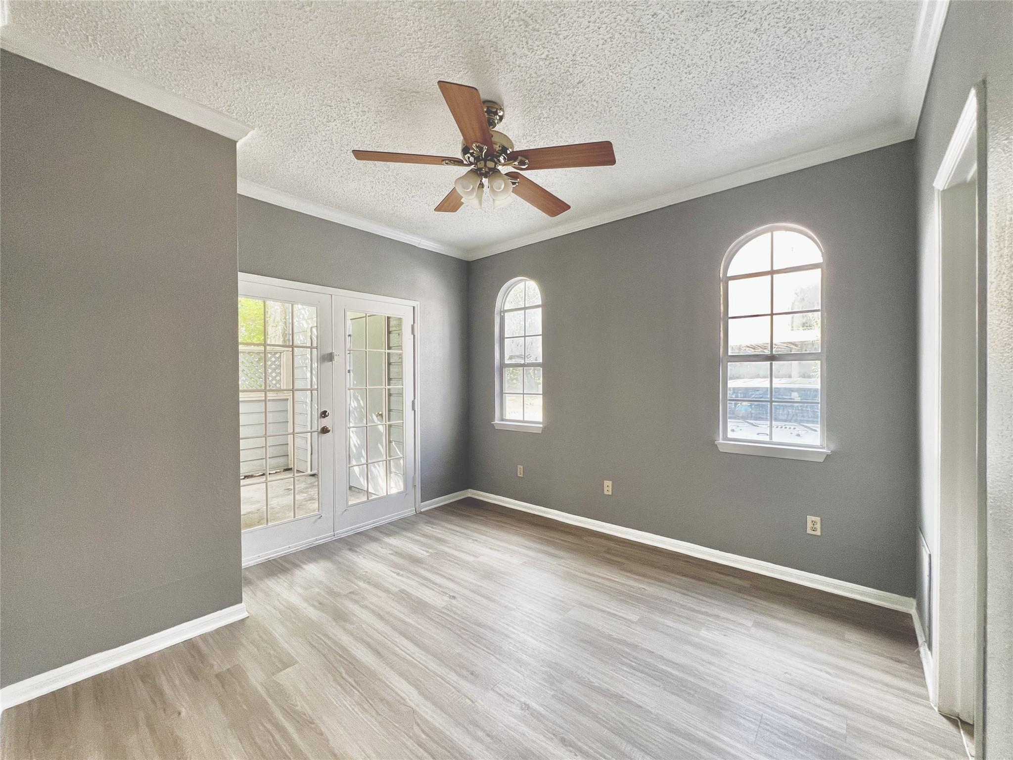 3111 Tom Green St # 105, Austin, TX 78705