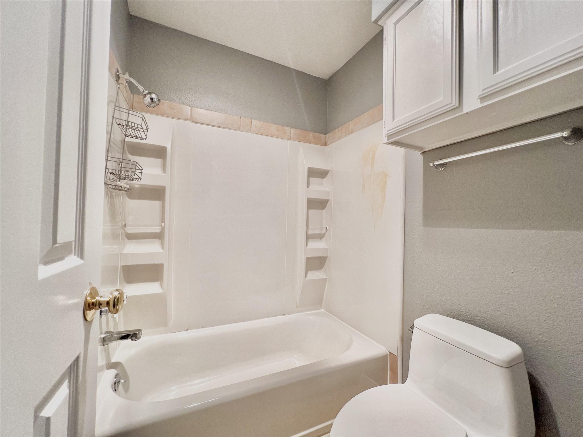 3111 Tom Green St # 105, Austin, TX 78705