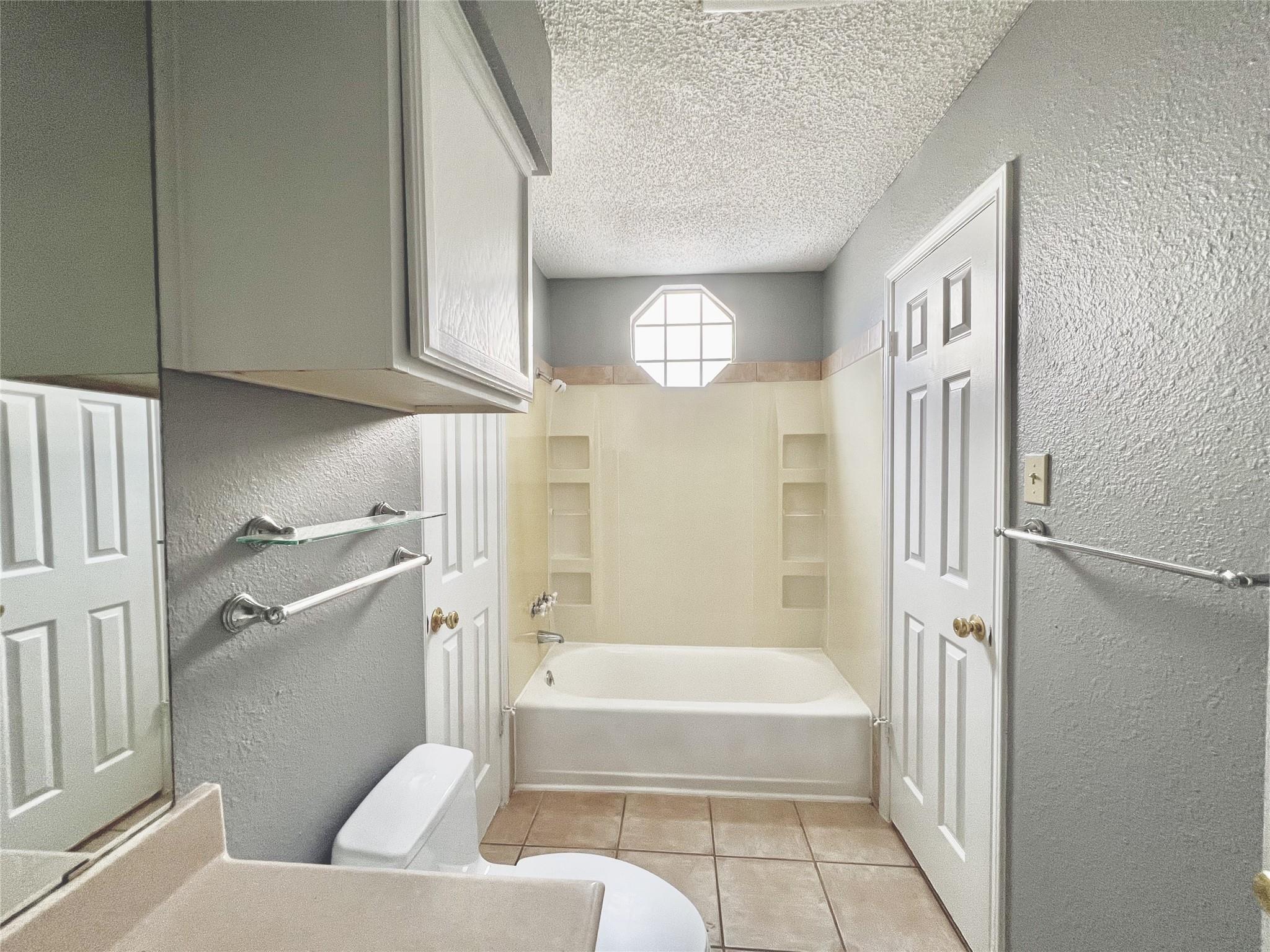 3111 Tom Green St # 105, Austin, TX 78705