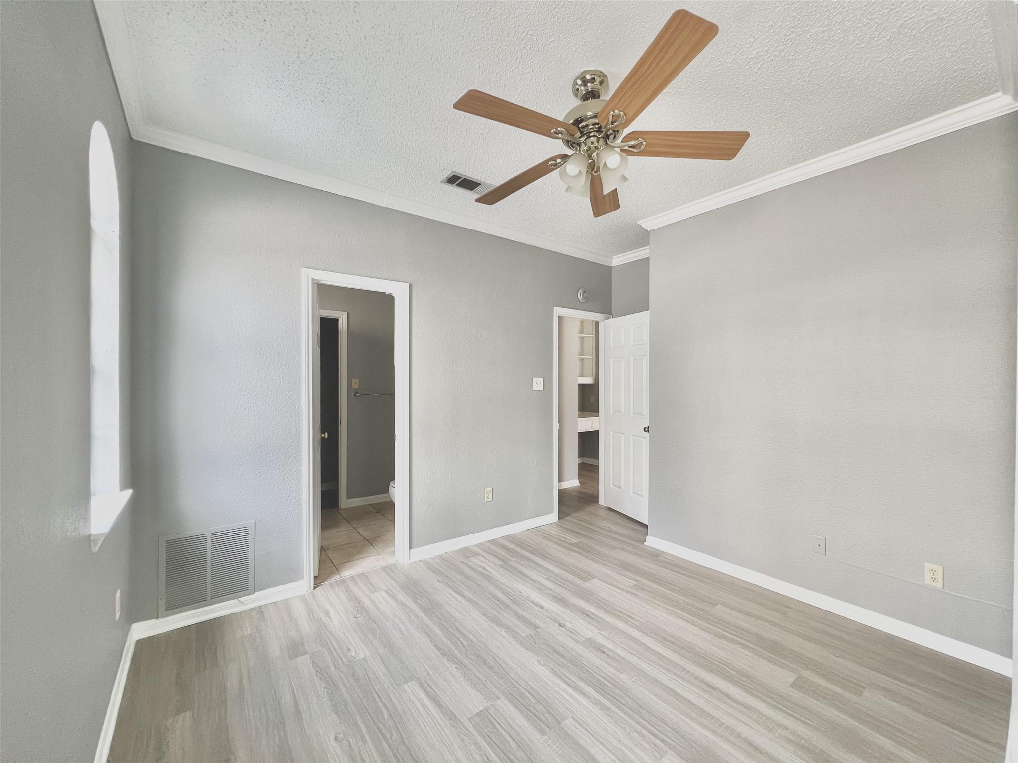 3111 Tom Green St # 105, Austin, TX 78705