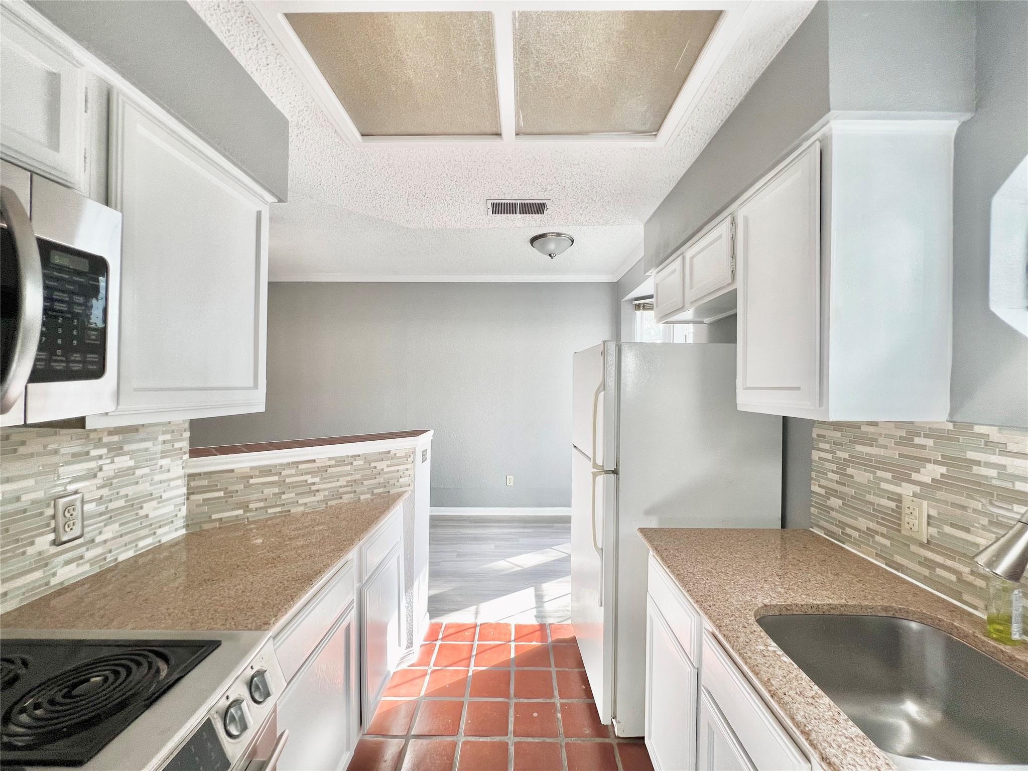 3111 Tom Green St # 105, Austin, TX 78705