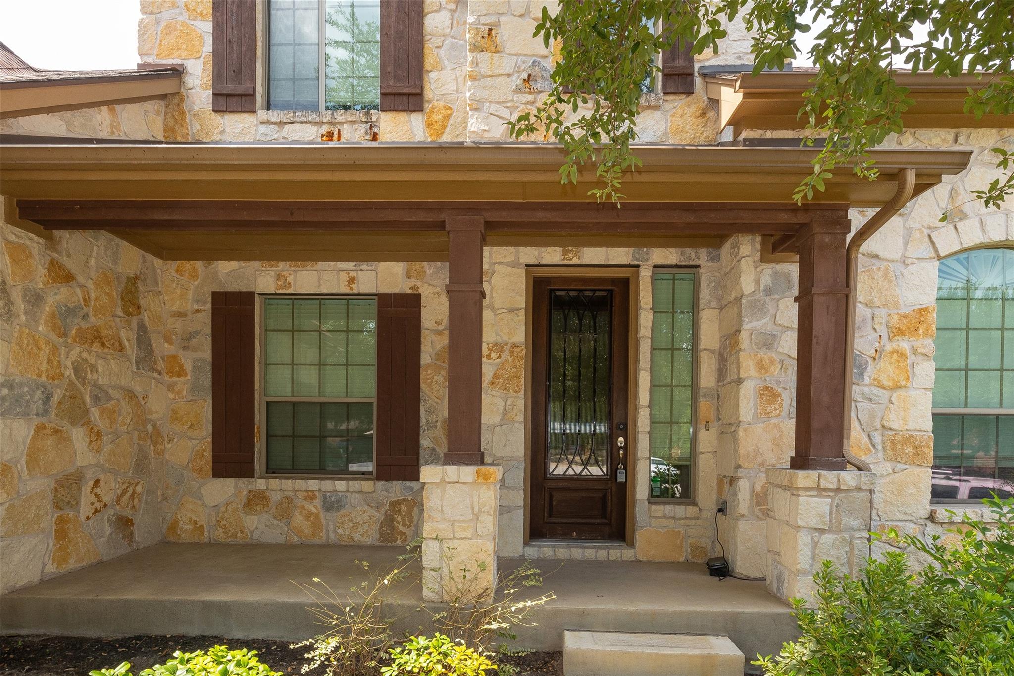 104 Palisades Cv, Austin, TX 78732