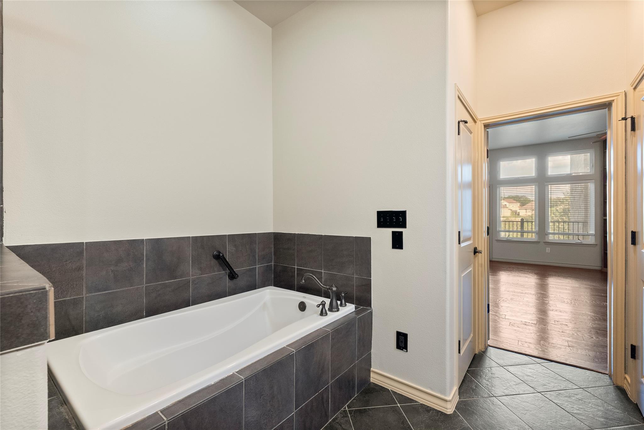 2601 Quinlan Park Rd # 603, Austin, TX 78732