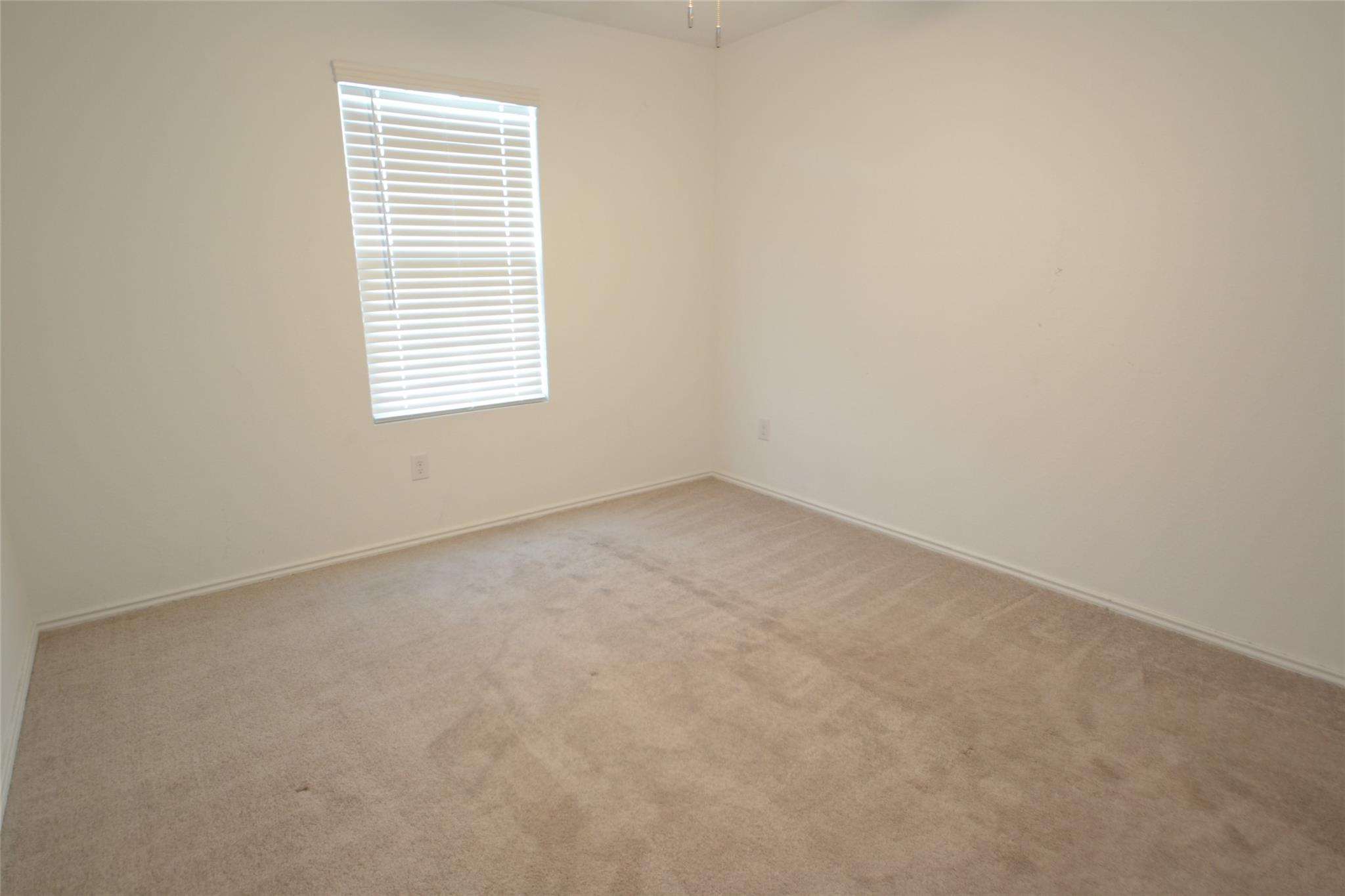 600 Clear Sky Dr, Lockhart, TX 78644