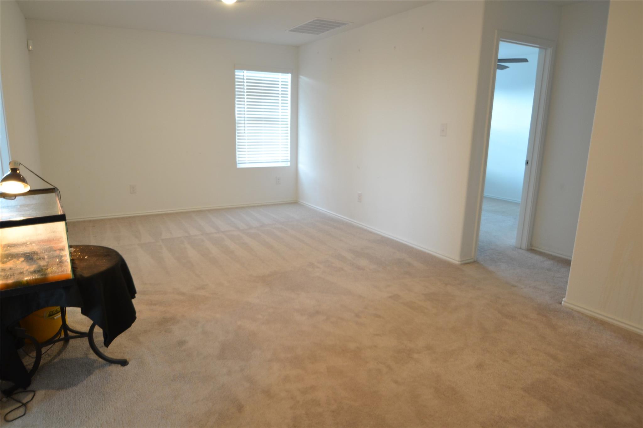 600 Clear Sky Dr, Lockhart, TX 78644