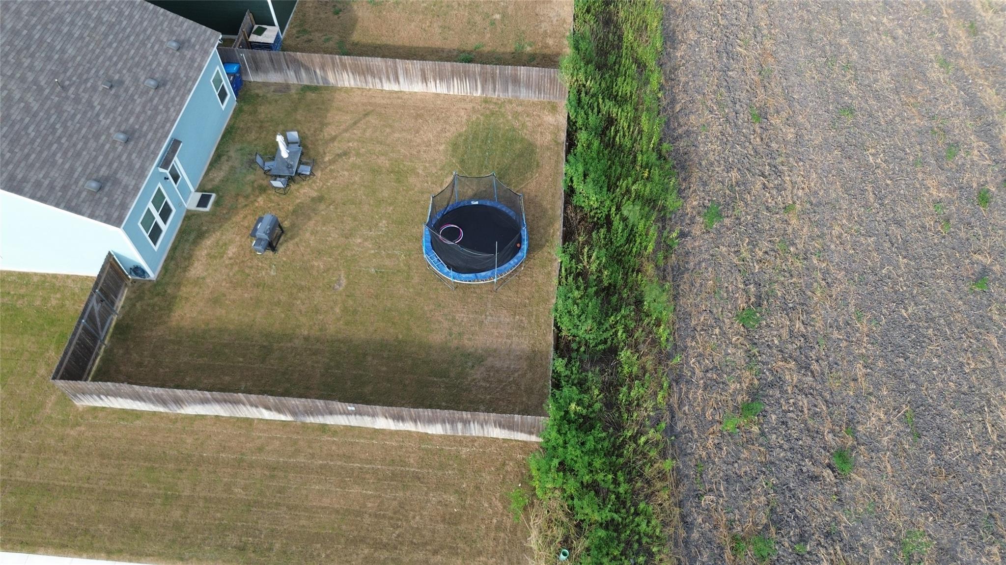 600 Clear Sky Dr, Lockhart, TX 78644