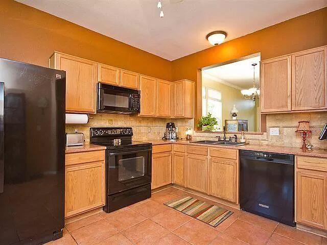 6149 Negley Dr # A, Kyle, TX 78640