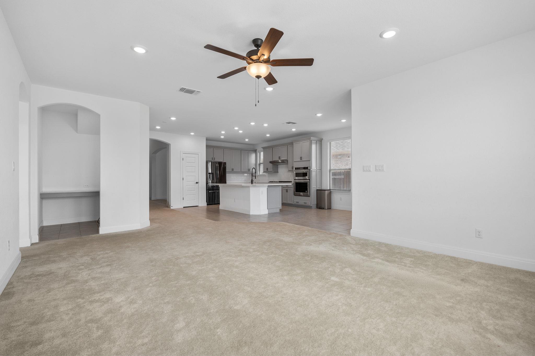22212 Coyote Cave Trl, Spicewood, TX 78669