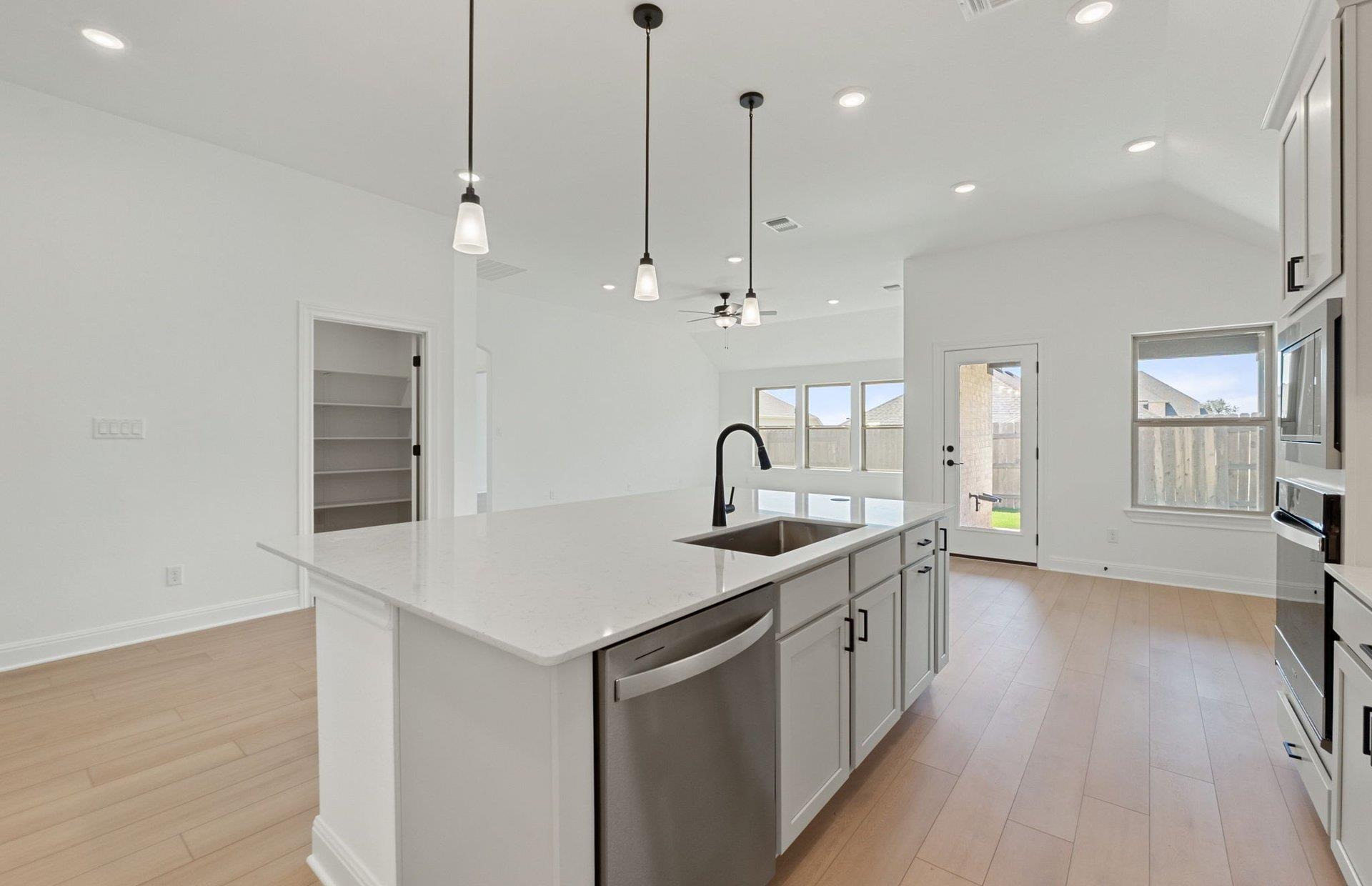 116 Elm View Dr, Georgetown, TX 78628