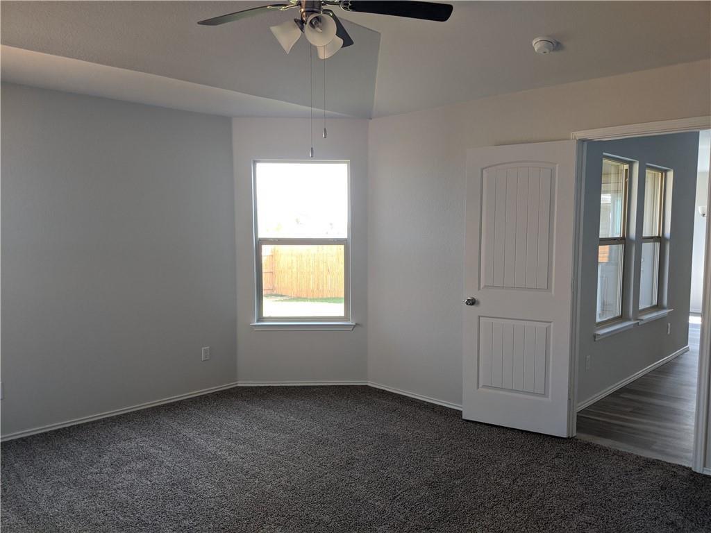 119 Kyra Ln, Taylor, TX 76574