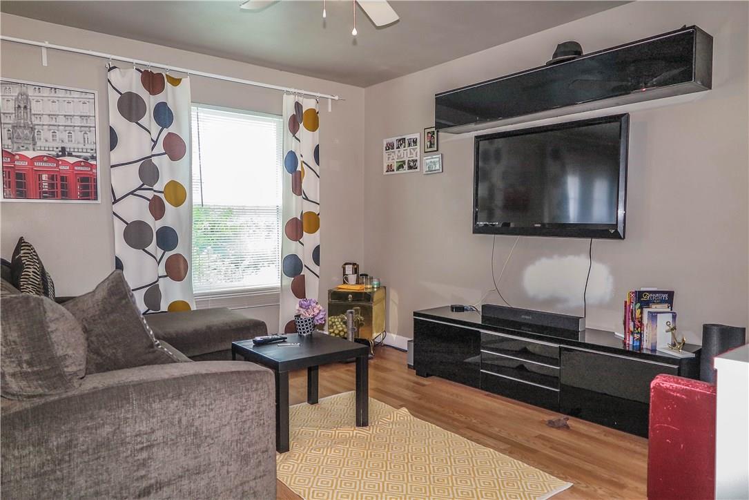 3905 Chase Cir # B, Austin, TX 78721