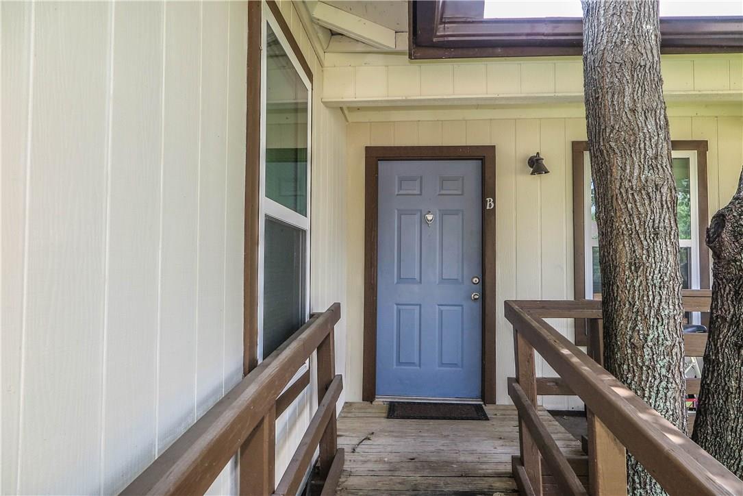 3905 Chase Cir # B, Austin, TX 78721