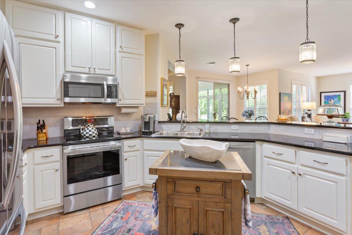 228 Trail Of The Flowers, Georgetown, TX 78633