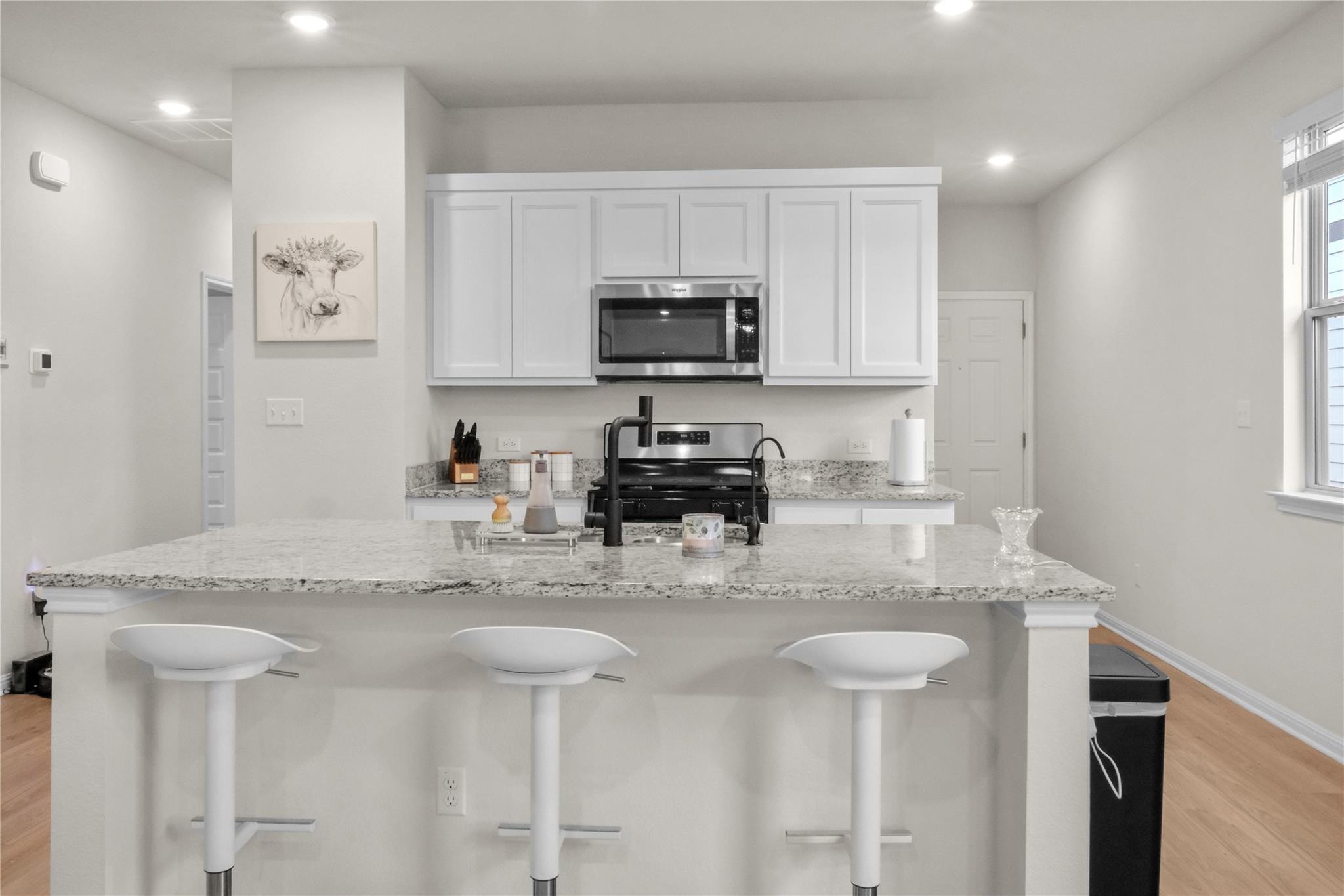 323 Tolo Dr, Elgin, TX 78621