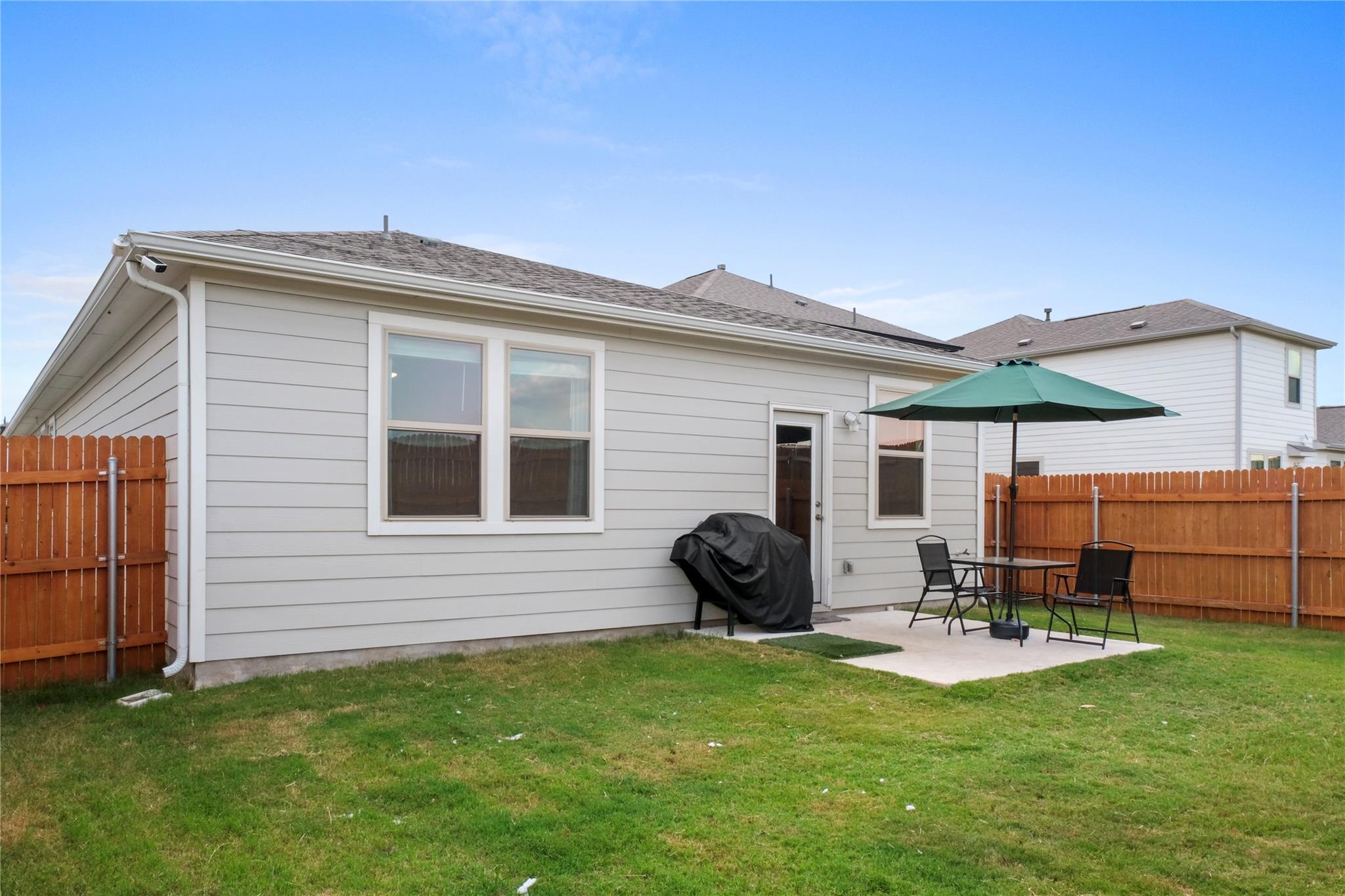 323 Tolo Dr, Elgin, TX 78621