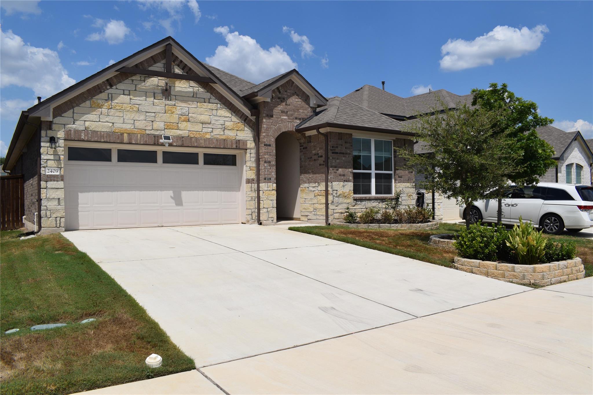 2409 Bear Cub Bnd, Leander, TX 78641