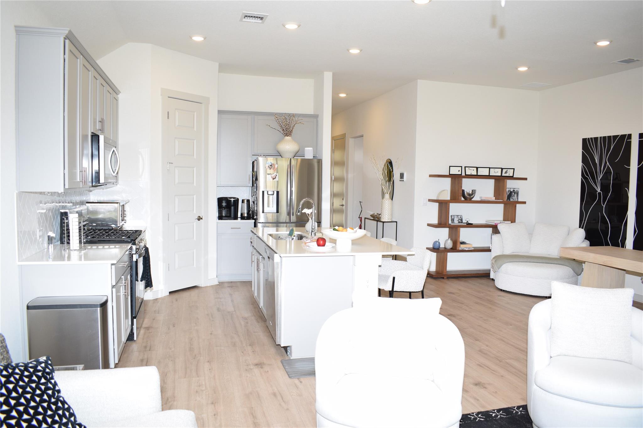 2409 Bear Cub Bnd, Leander, TX 78641