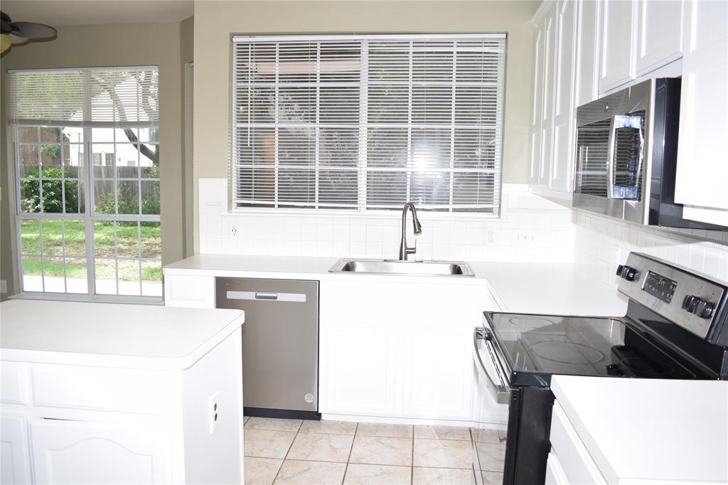 30007 Oakland Hills Dr, Georgetown, TX 78628