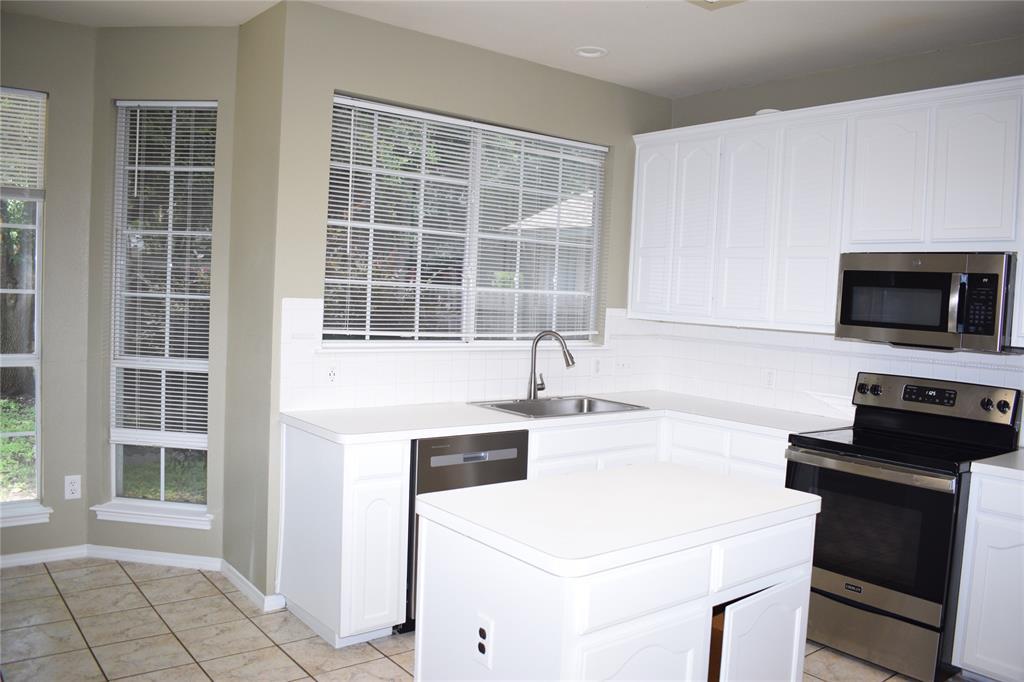 30007 Oakland Hills Dr, Georgetown, TX 78628