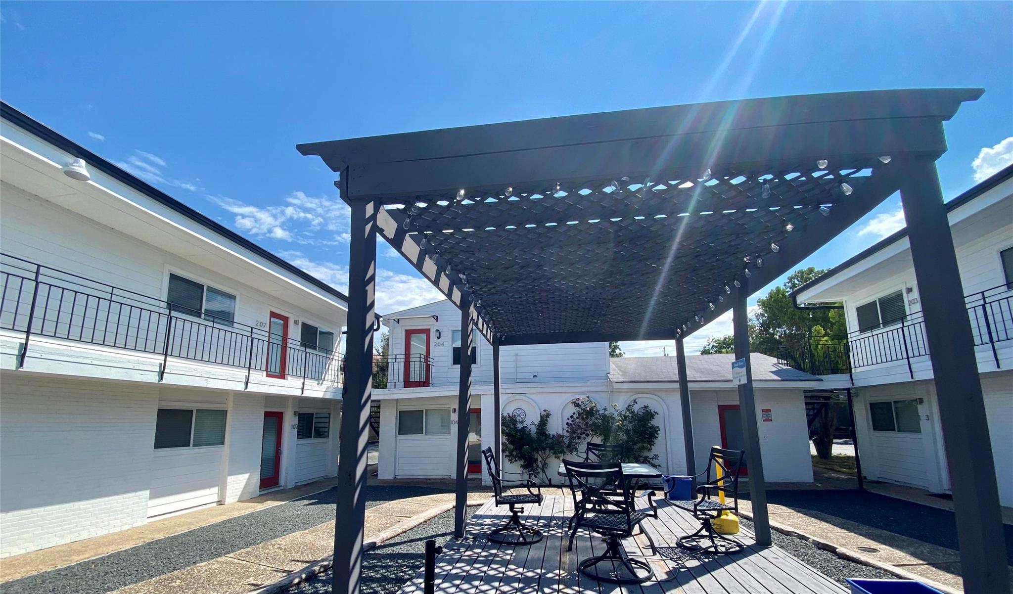 1313 E 52nd St # 202, Austin, TX 78723