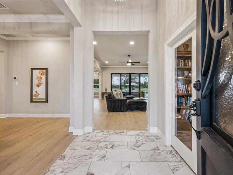 106 Colorado Blf, Cedar Creek, TX 78612