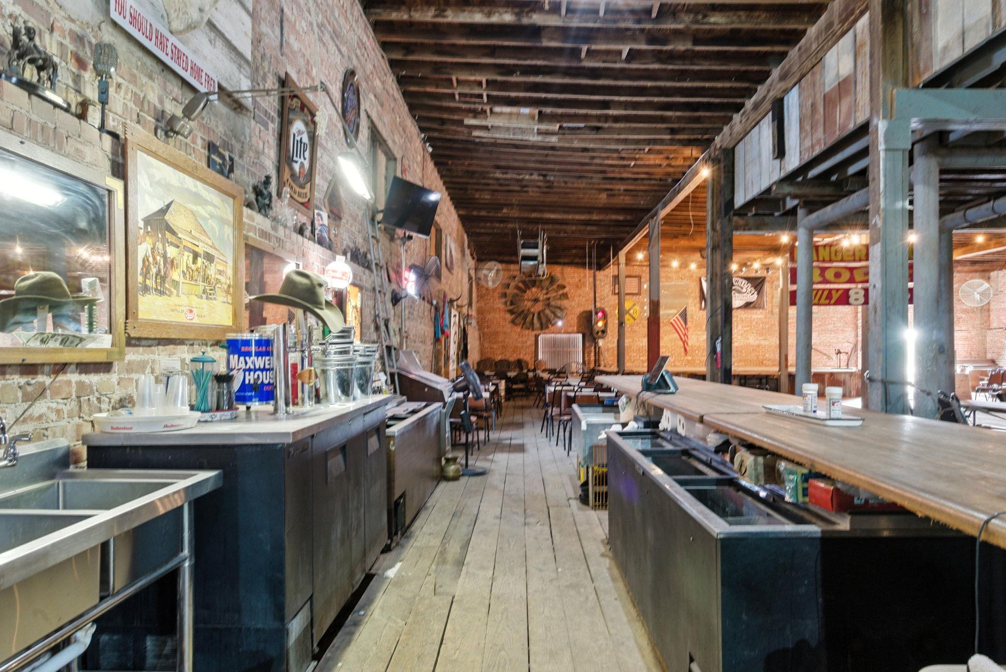 438 Melvin St, Ranger, TX 76470