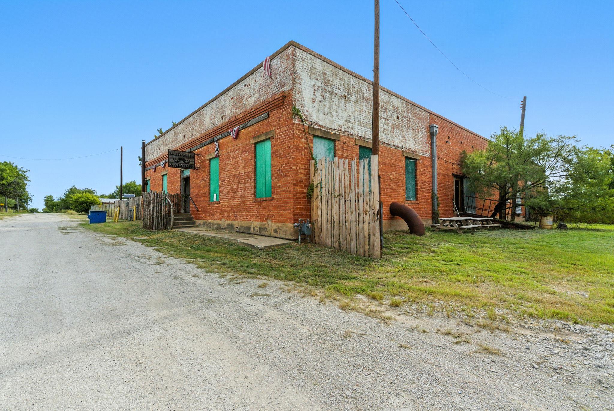438 Melvin St, Ranger, TX 76470