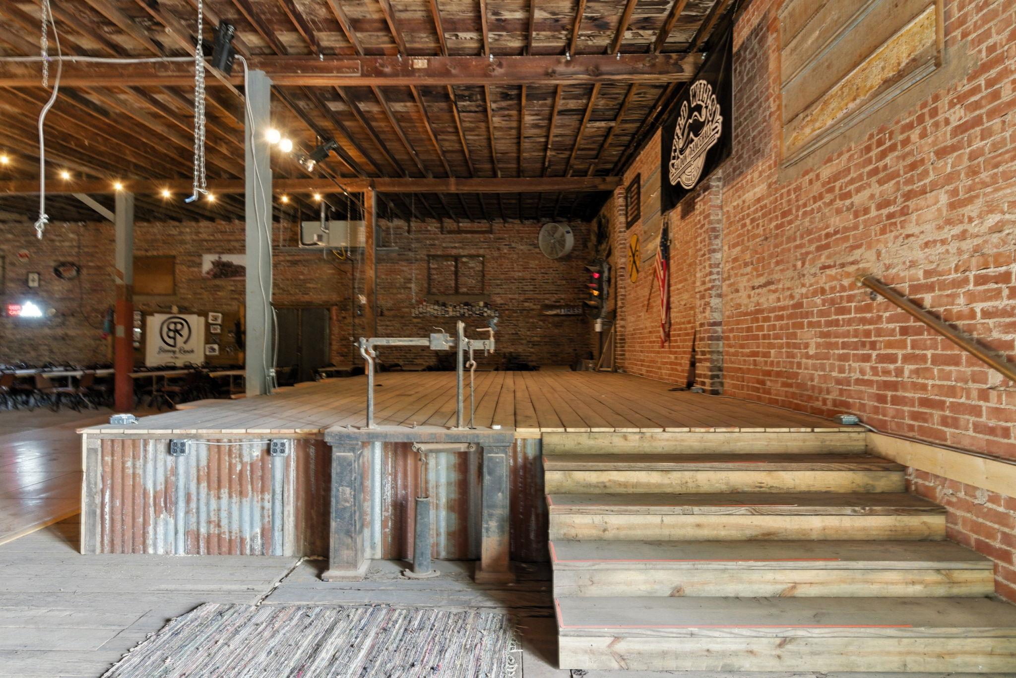 438 Melvin St, Ranger, TX 76470