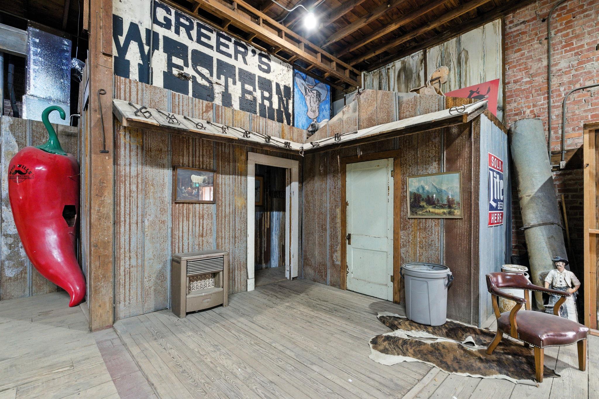 438 Melvin St, Ranger, TX 76470