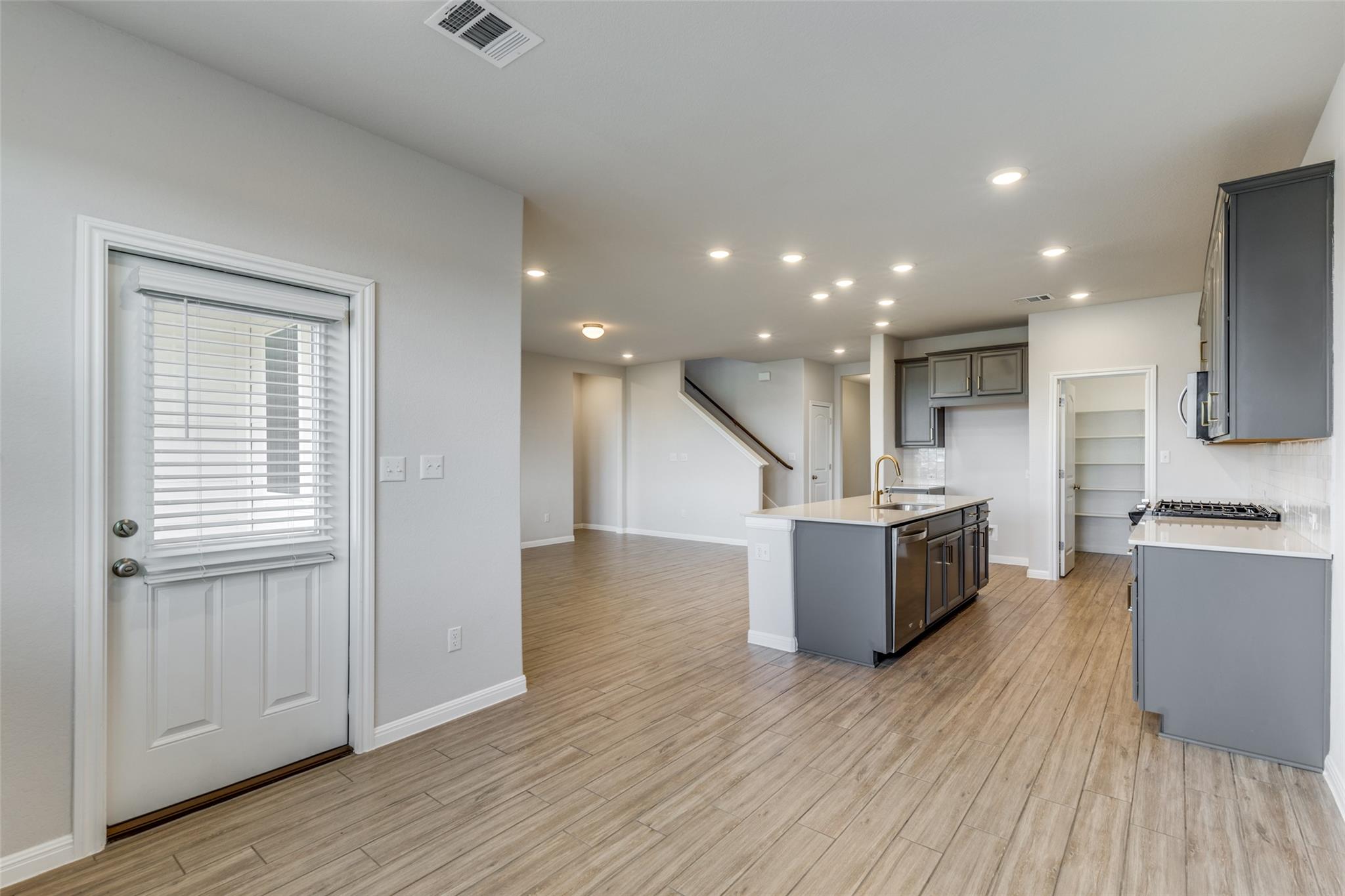 12912 Cerro Castellan Trce, Manor, TX 78653