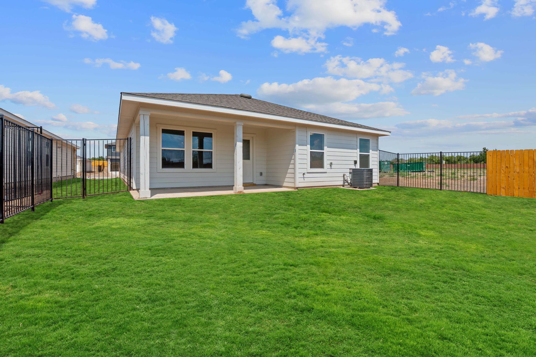 9704 Oxbow Strap Dr, Austin, TX 78653