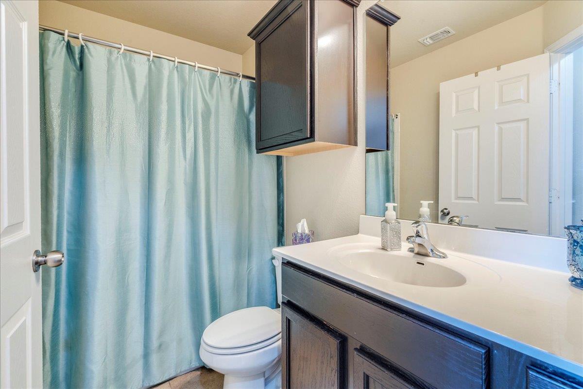 712 Lost Pines Ln, Cedar Park, TX 78613