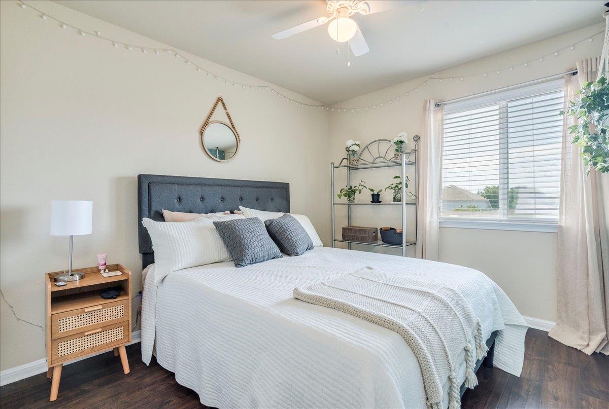 712 Lost Pines Ln, Cedar Park, TX 78613