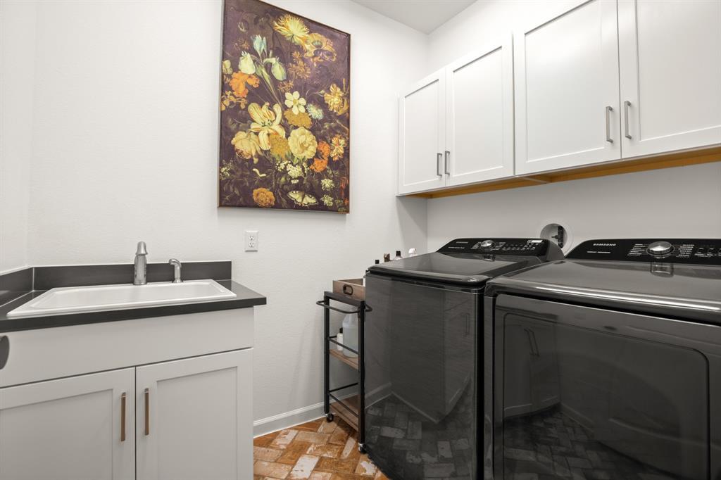 16718 Lilo Dr, Austin, TX 78738