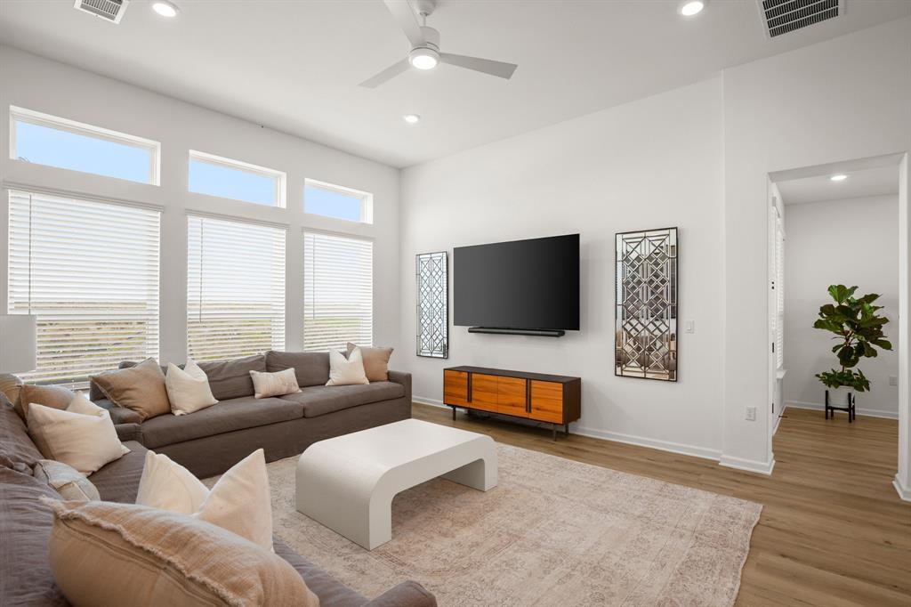 16718 Lilo Dr, Austin, TX 78738