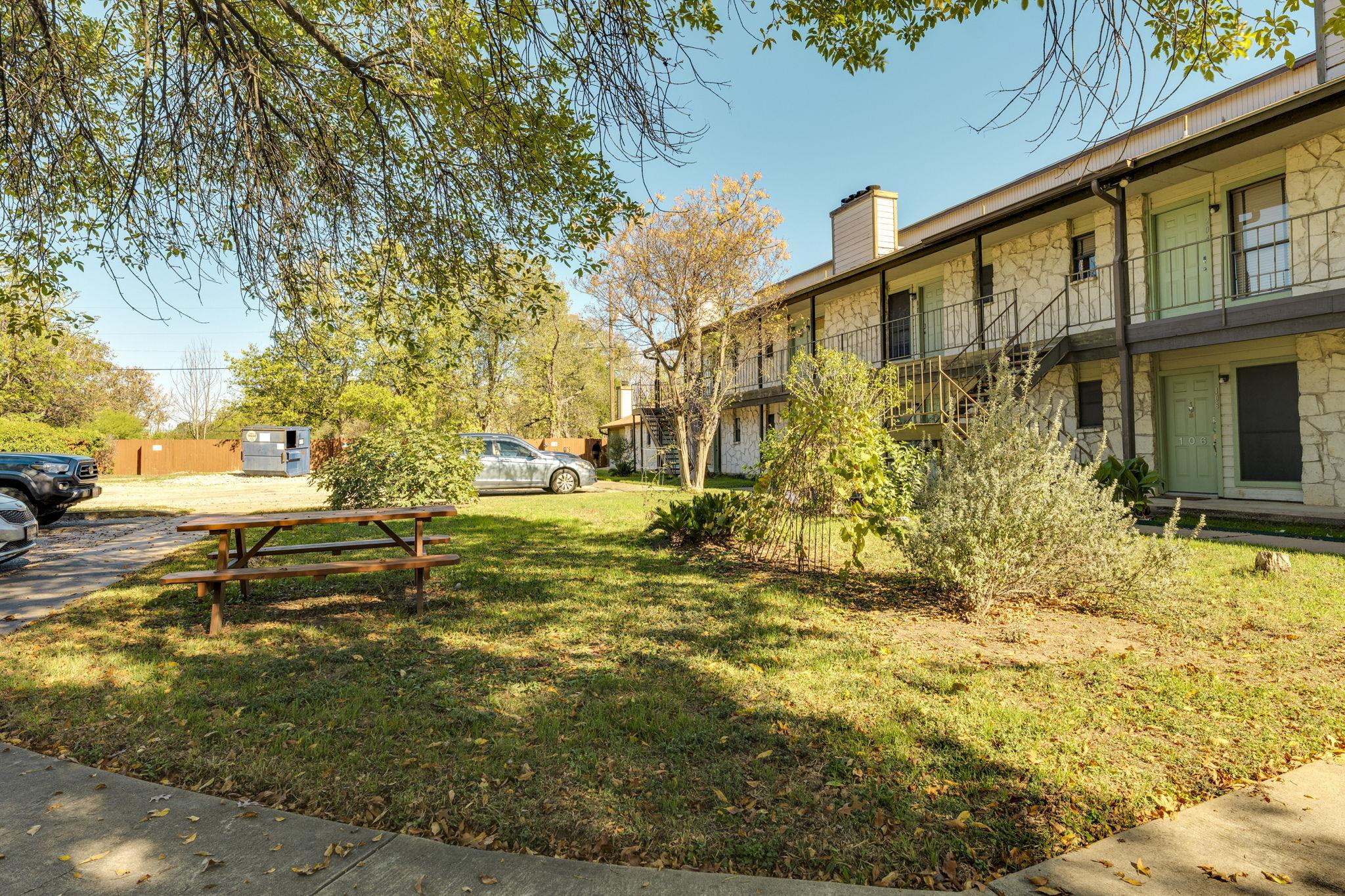 4307 1st St S # 101, Austin, TX 78745