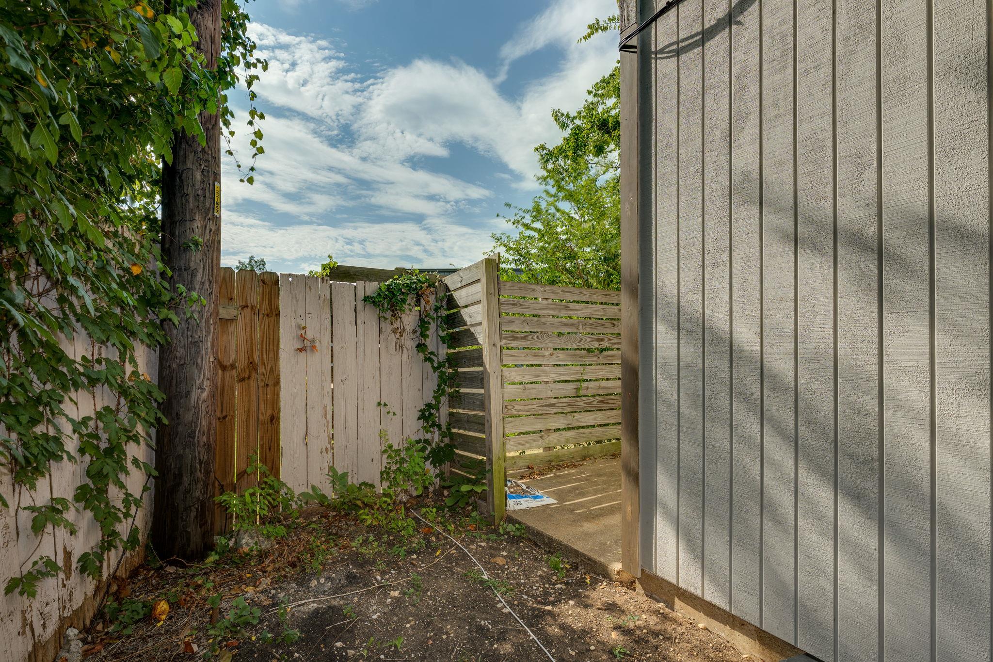 4307 1st St S # 101, Austin, TX 78745