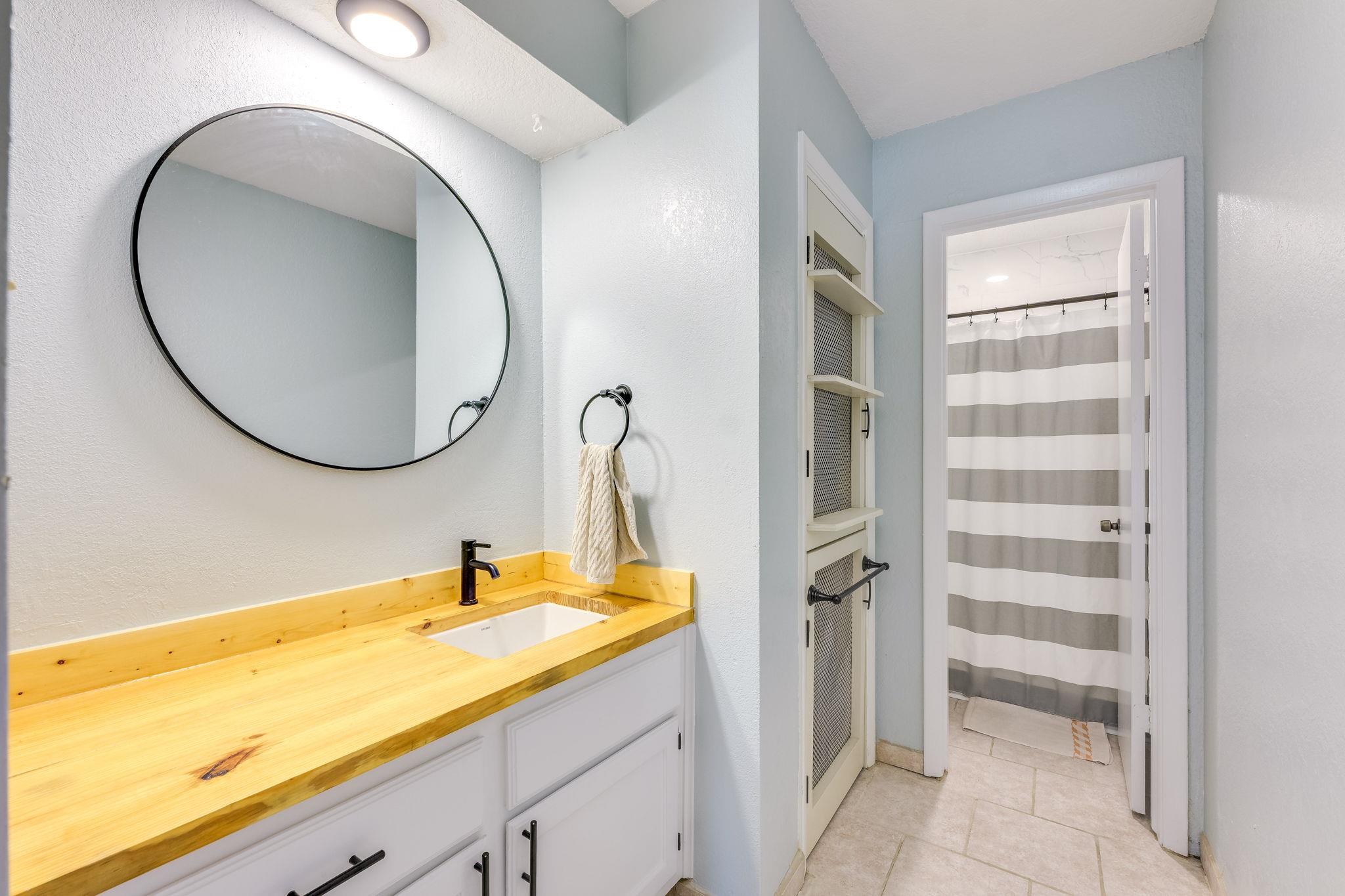 4307 1st St S # 101, Austin, TX 78745